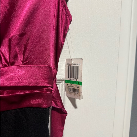 Bebop Fuchsia Ruffled V-Neck Top - Picture 3 of 7